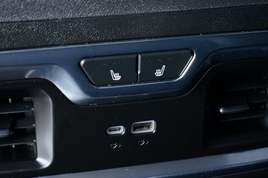 Used 2024 Chevrolet Silverado 2500 LTZ w/ LTZ Premium Package AWD/4WD image 37