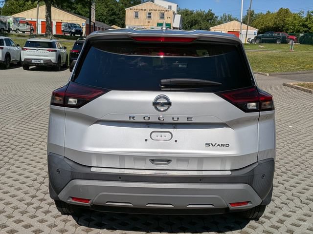 Used 2021 Nissan Rogue SV AWD/4WD image 4