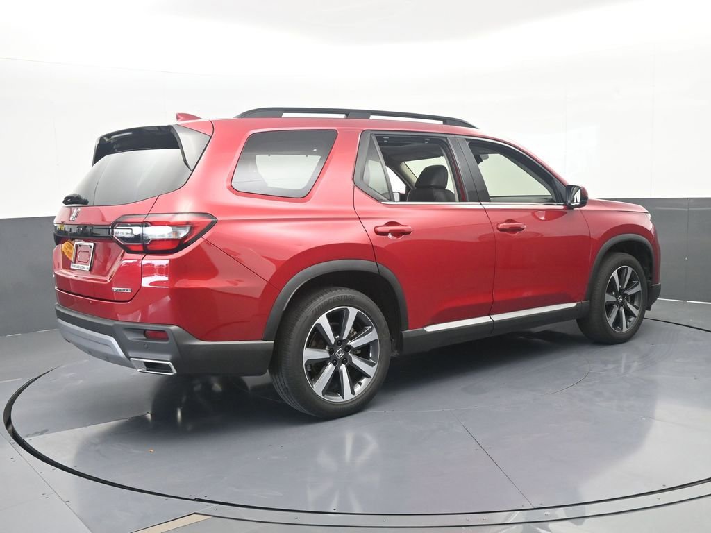 Used 2024 Honda Pilot Touring image 6