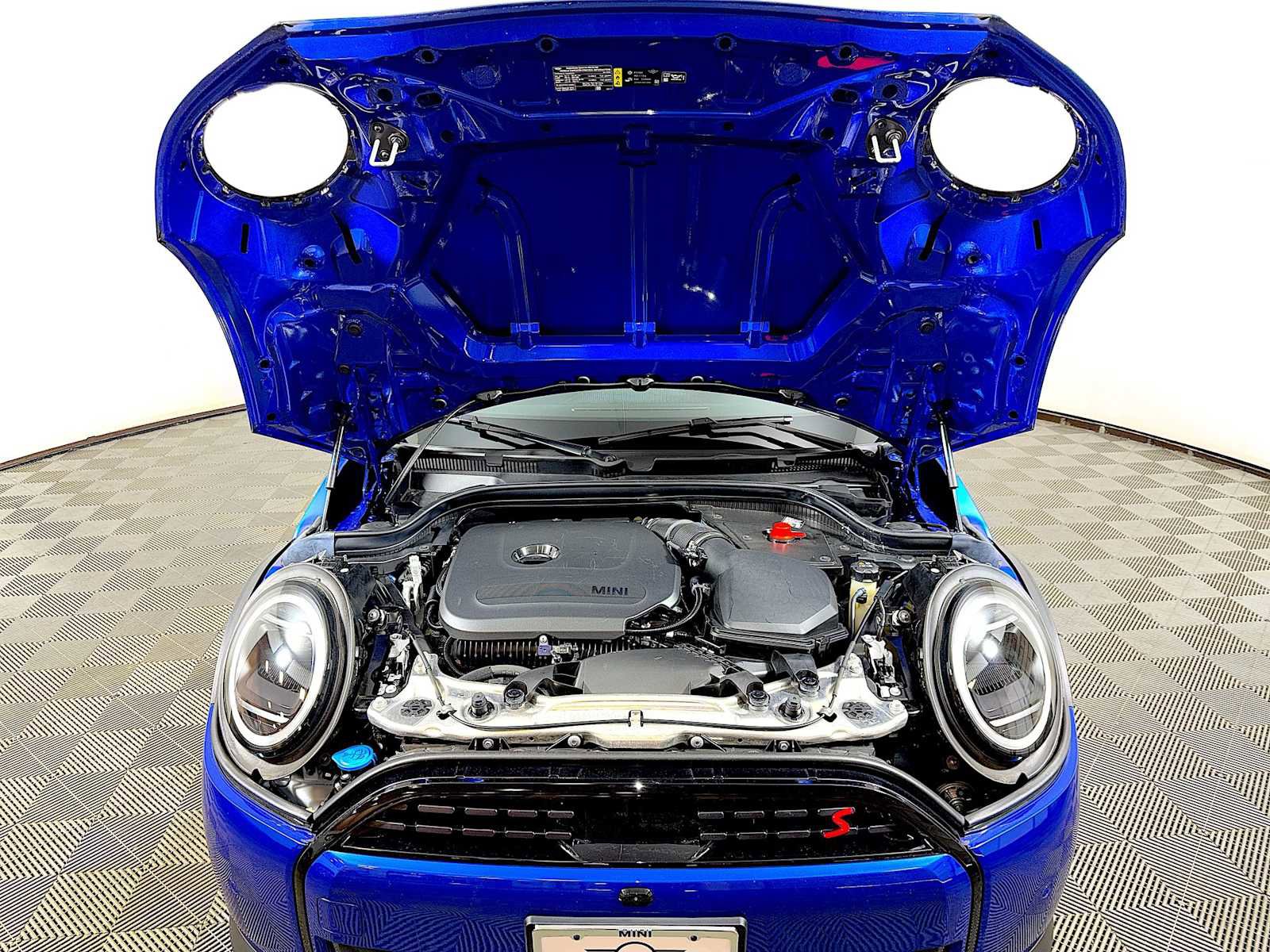 Certified 2025 MINI Cooper S image 30