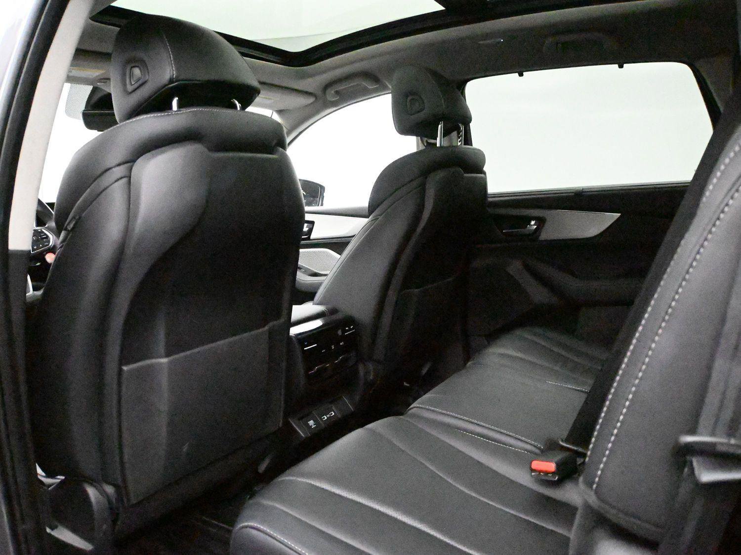 Used 2024 Acura MDX SH-AWD w/ Technology Package image 13