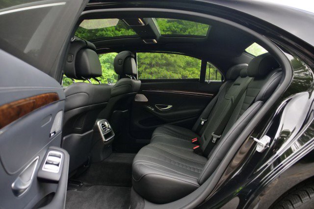 Used 2015 Mercedes-Benz S 550 4MATIC Sedan image 32
