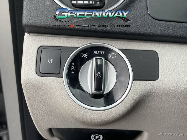 Used 2014 Mercedes-Benz C 250 Sedan image 26