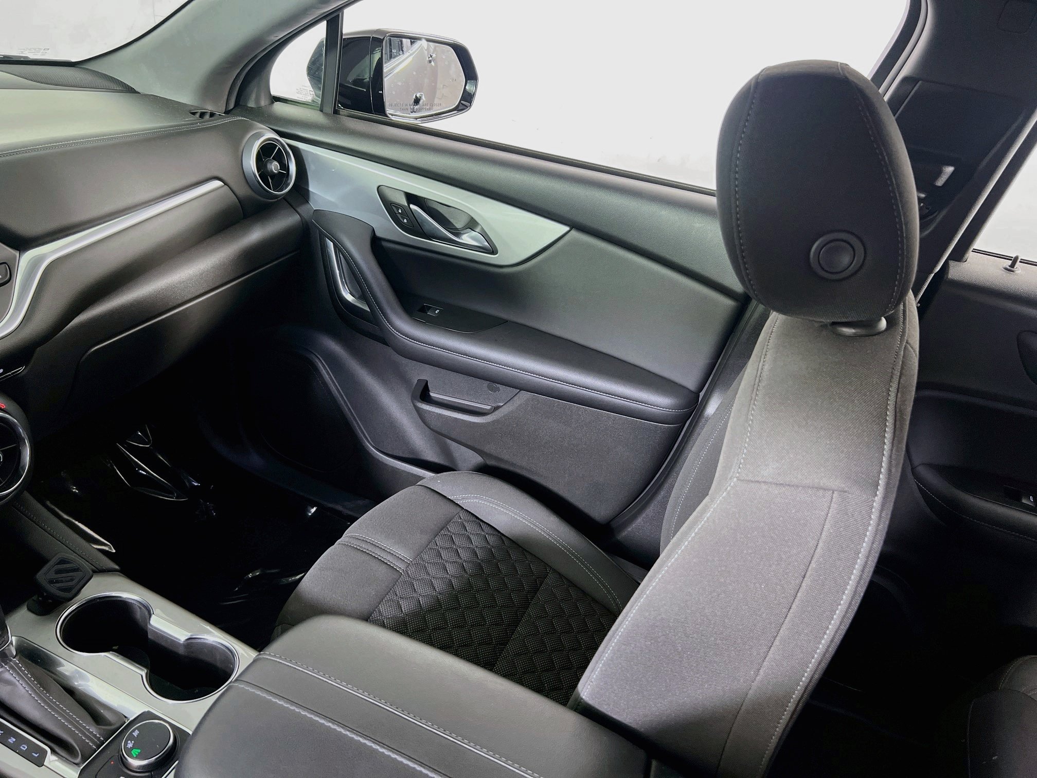 Used 2019 Chevrolet Blazer LT FWD image 22