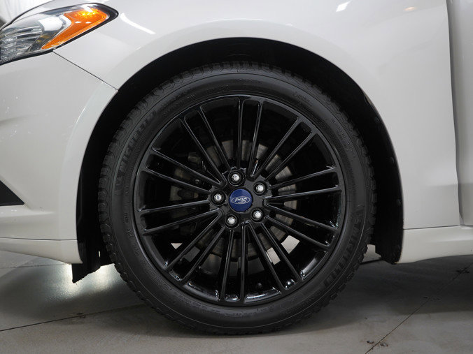 Used 2015 Ford Fusion SE w/ Equipment Group 202A image 29