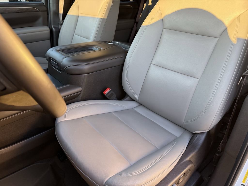 Used 2022 Chevrolet Tahoe LT image 32