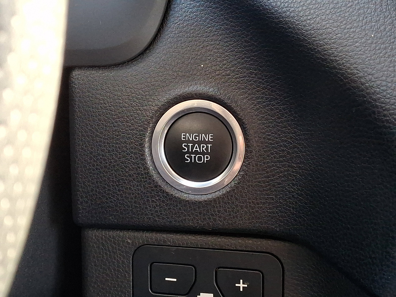 Used 2023 Toyota Tundra SR5 w/ SR5 Premium Package image 30