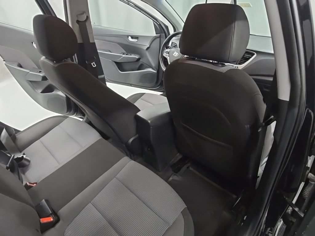 Used 2018 Hyundai Accent Limited FWD image 21