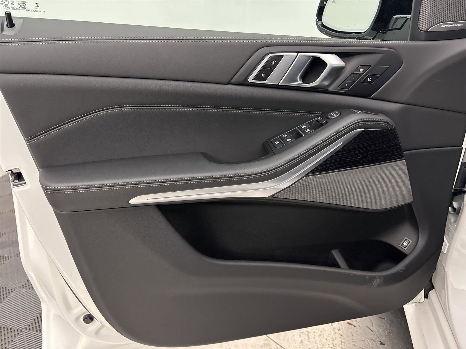 New 2026 BMW X5 xDrive50e w/ M Sport Package image 26