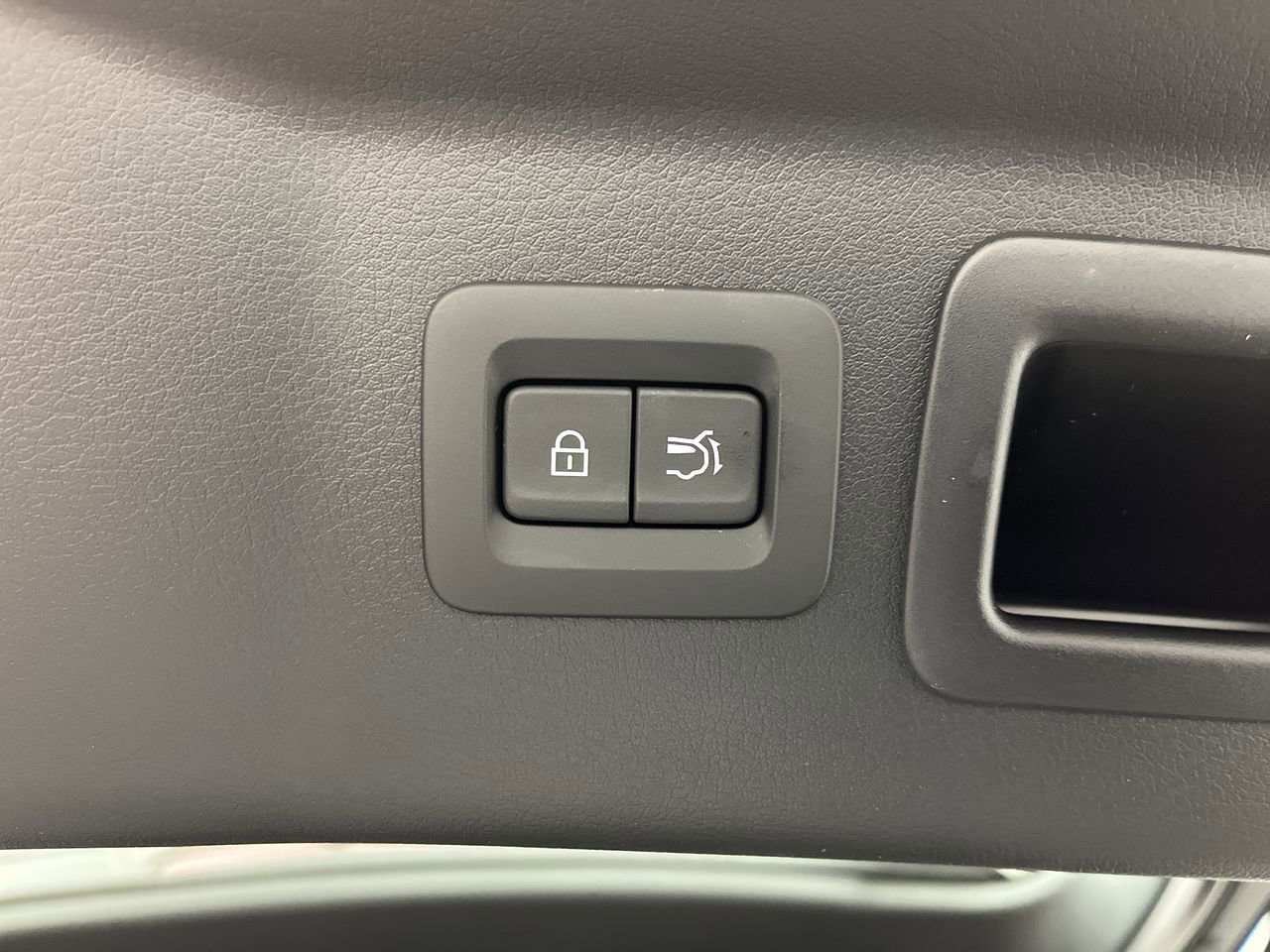 New 2026 MAZDA CX-90 Plug-In Hybrid w/ Premium Plus AWD/4WD image 33