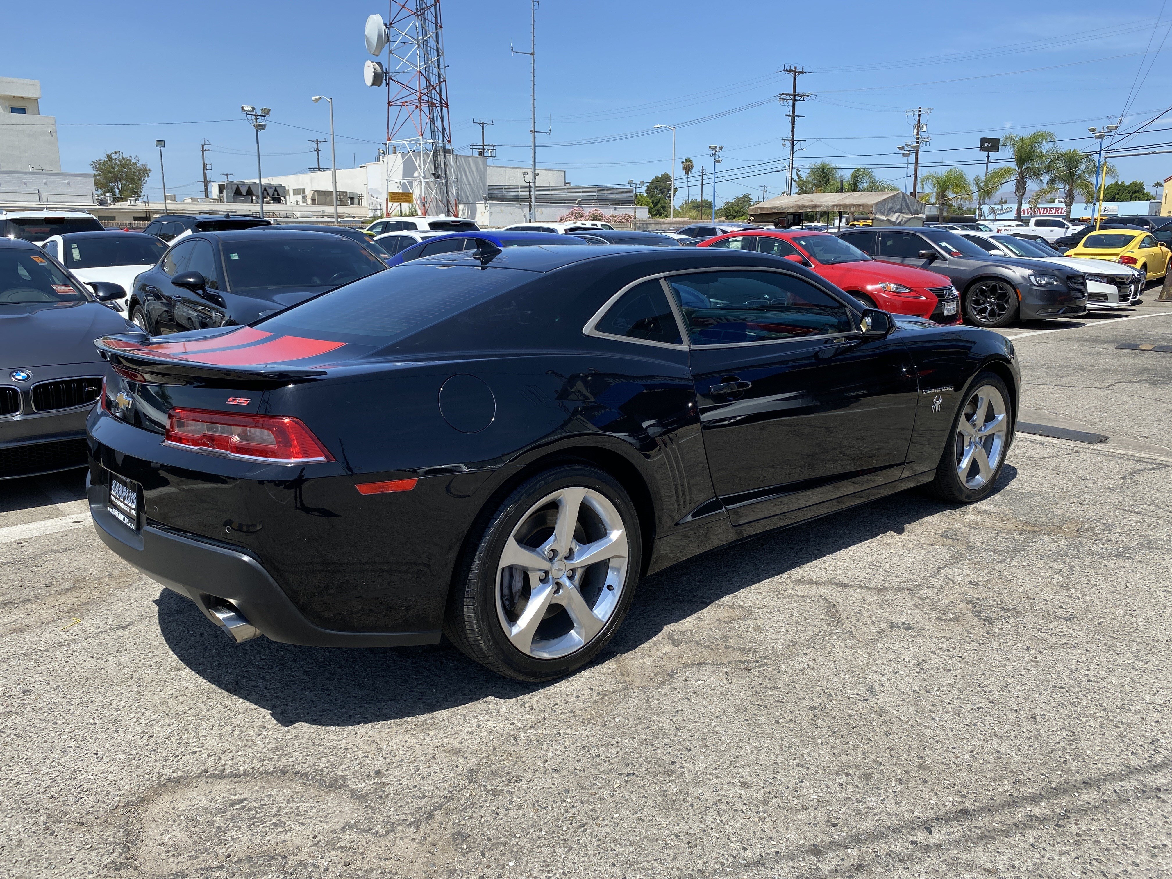 Used 2015 Chevrolet Camaro SS RWD image 8