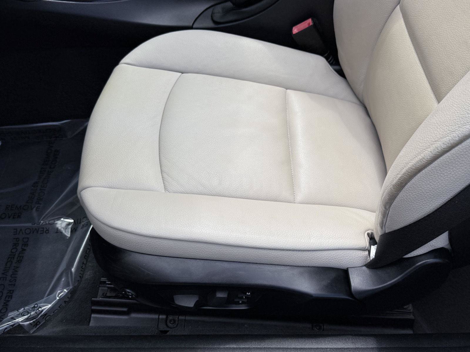 Used 2012 BMW 328i Convertible RWD image 21