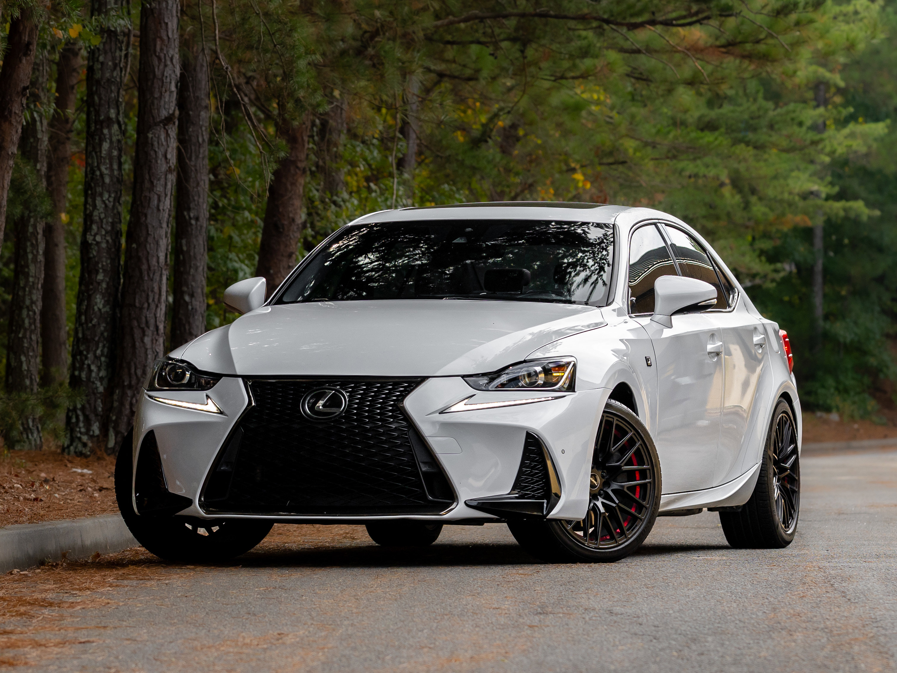 Used 2020 Lexus IS 350 F Sport image 2