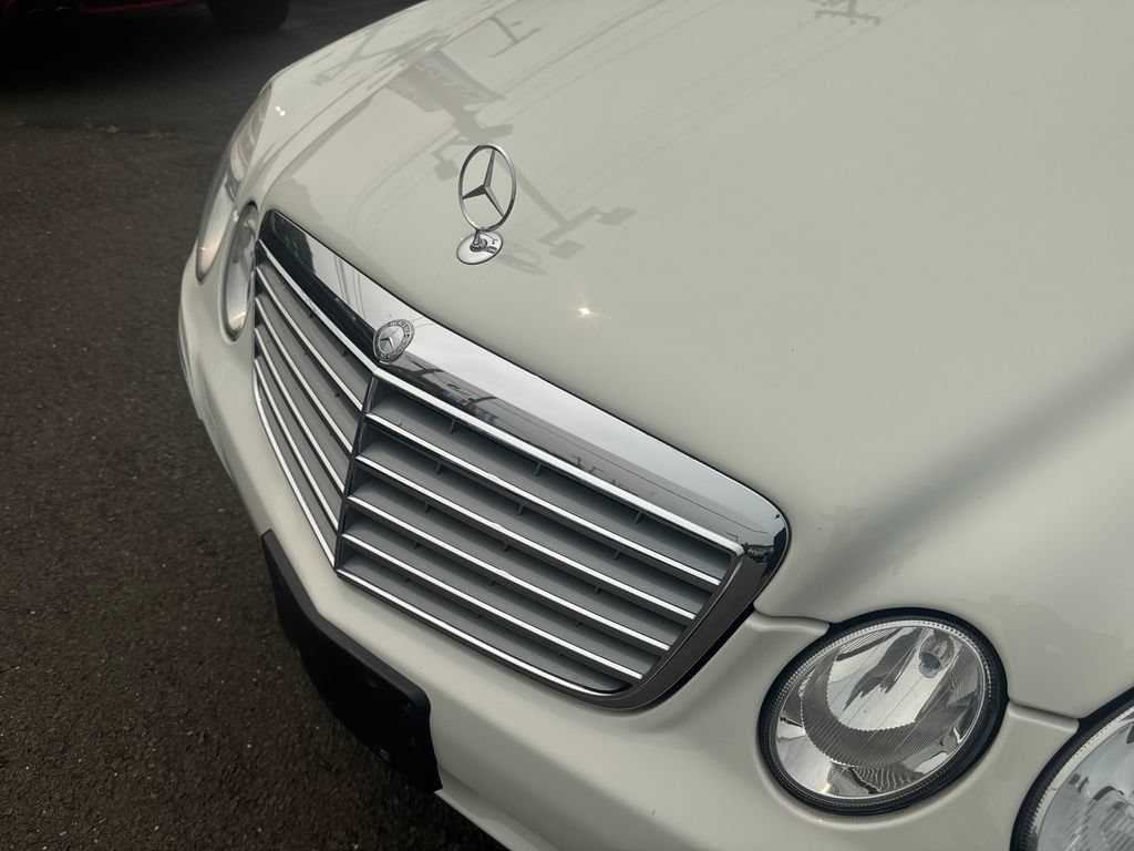 Used 2007 Mercedes-Benz E 350 4MATIC Sedan image 33