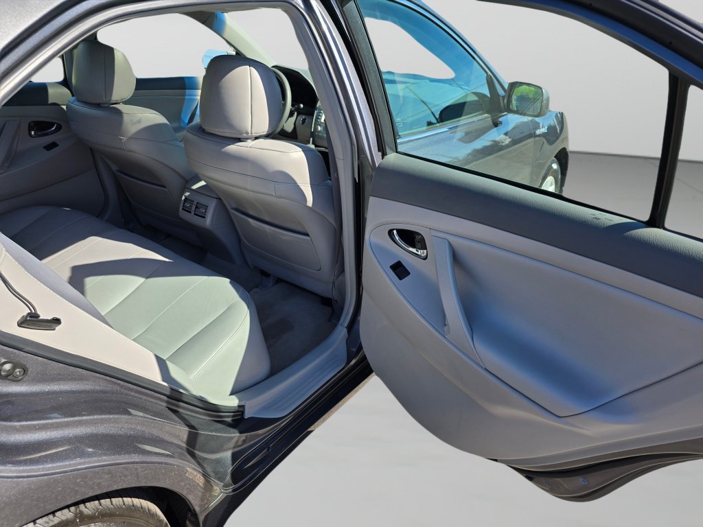 Used 2009 Toyota Camry Hybrid FWD image 23