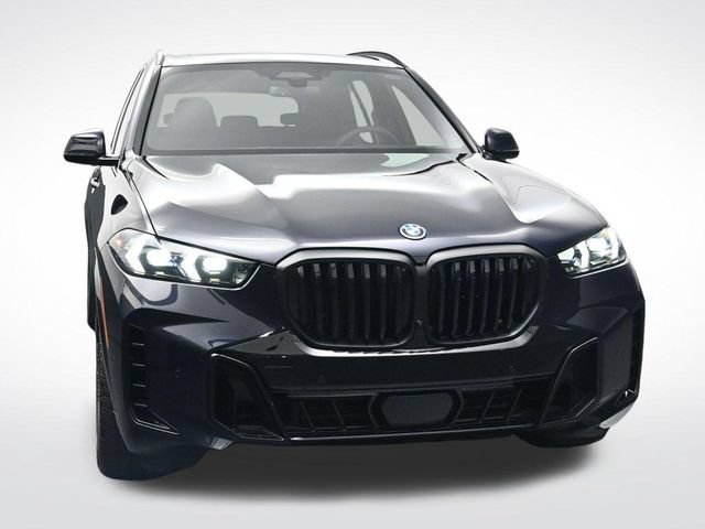 New 2026 BMW X5 xDrive50e w/ M Sport Package AWD/4WD image 11