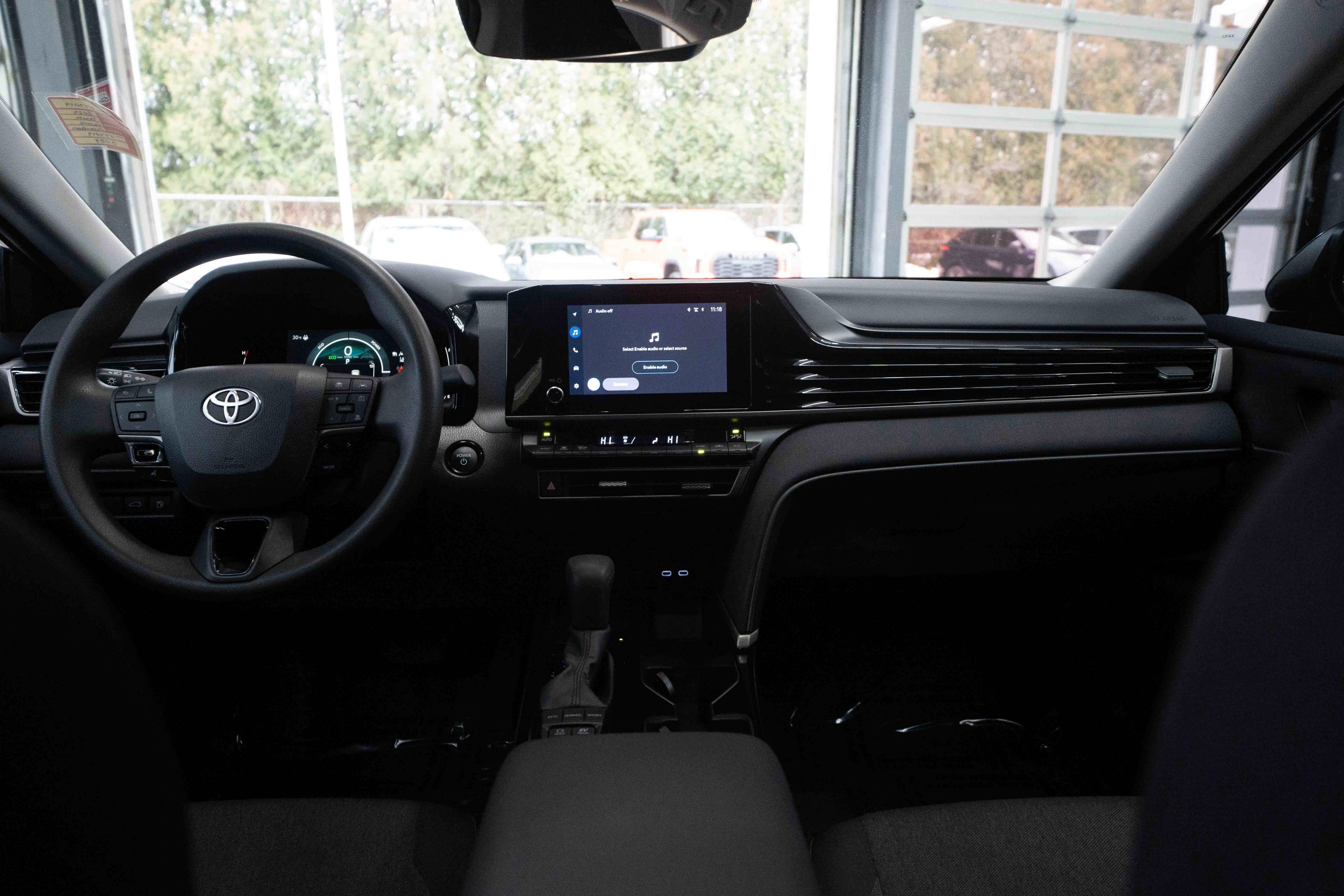 Used 2025 Toyota Camry LE image 20