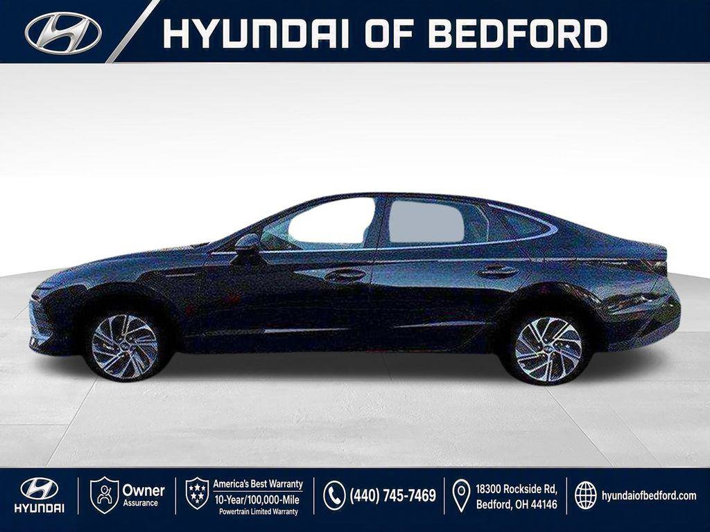 New 2026 Hyundai Sonata Blue FWD image 3