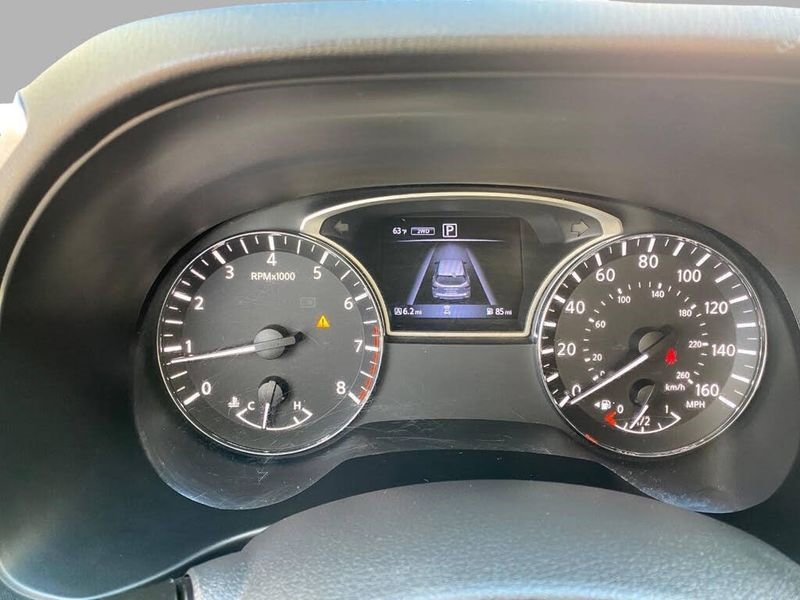 Used 2019 Nissan Pathfinder S image 16