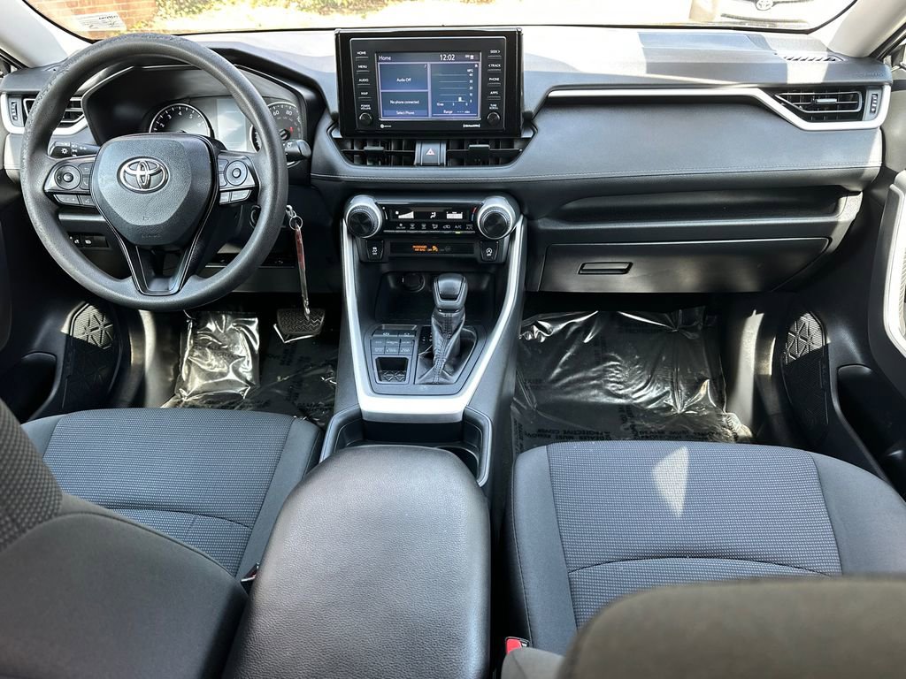 Certified 2020 Toyota RAV4 LE image 11