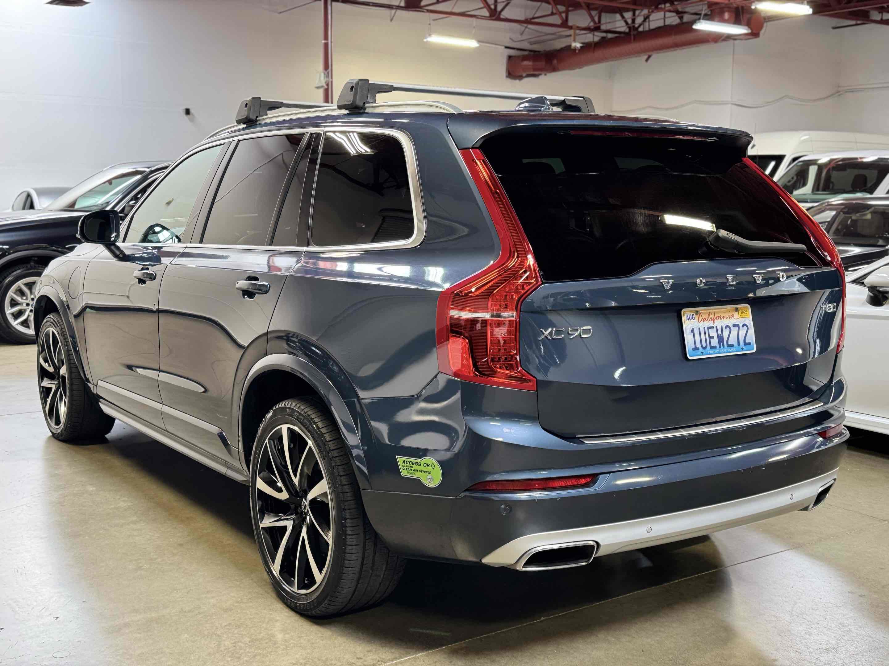 Used 2020 Volvo XC90 T8 Momentum w/ Protection Package Premier AWD/4WD image 2