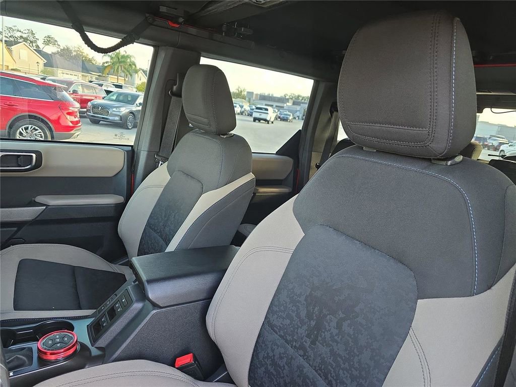 Used 2023 Ford Bronco Wildtrak image 17
