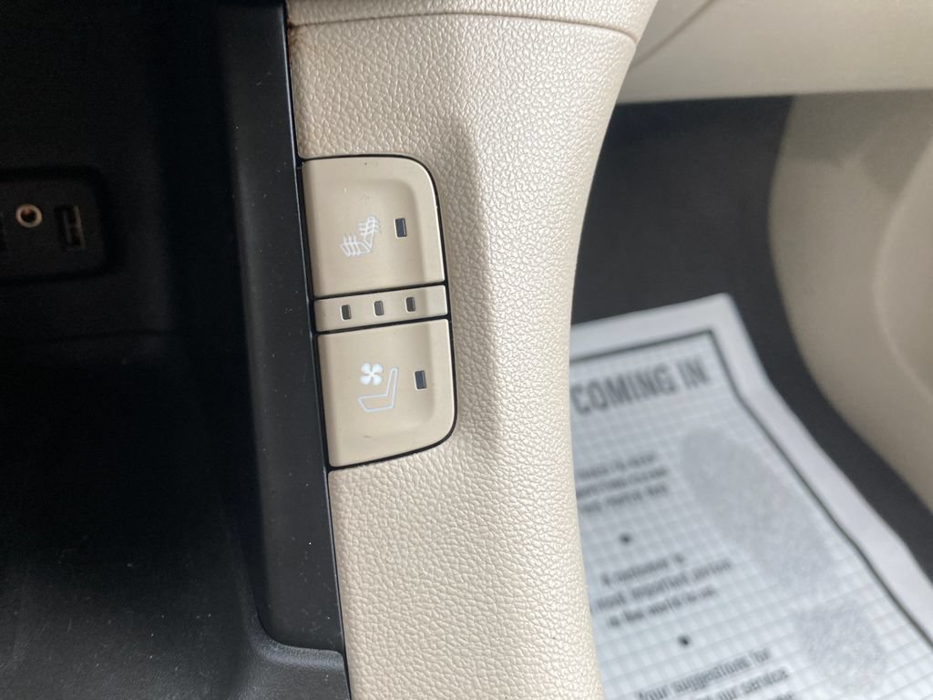 Used 2019 GMC Acadia Denali AWD/4WD image 47