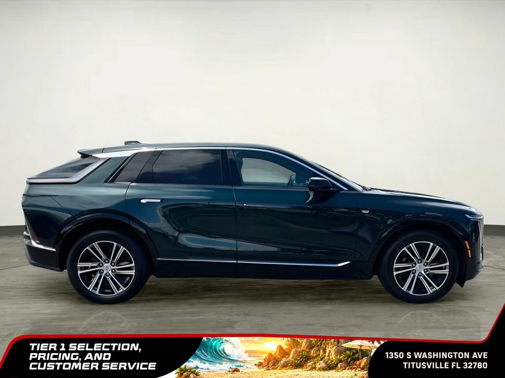 Used 2025 Cadillac Lyriq Luxury RWD image 9