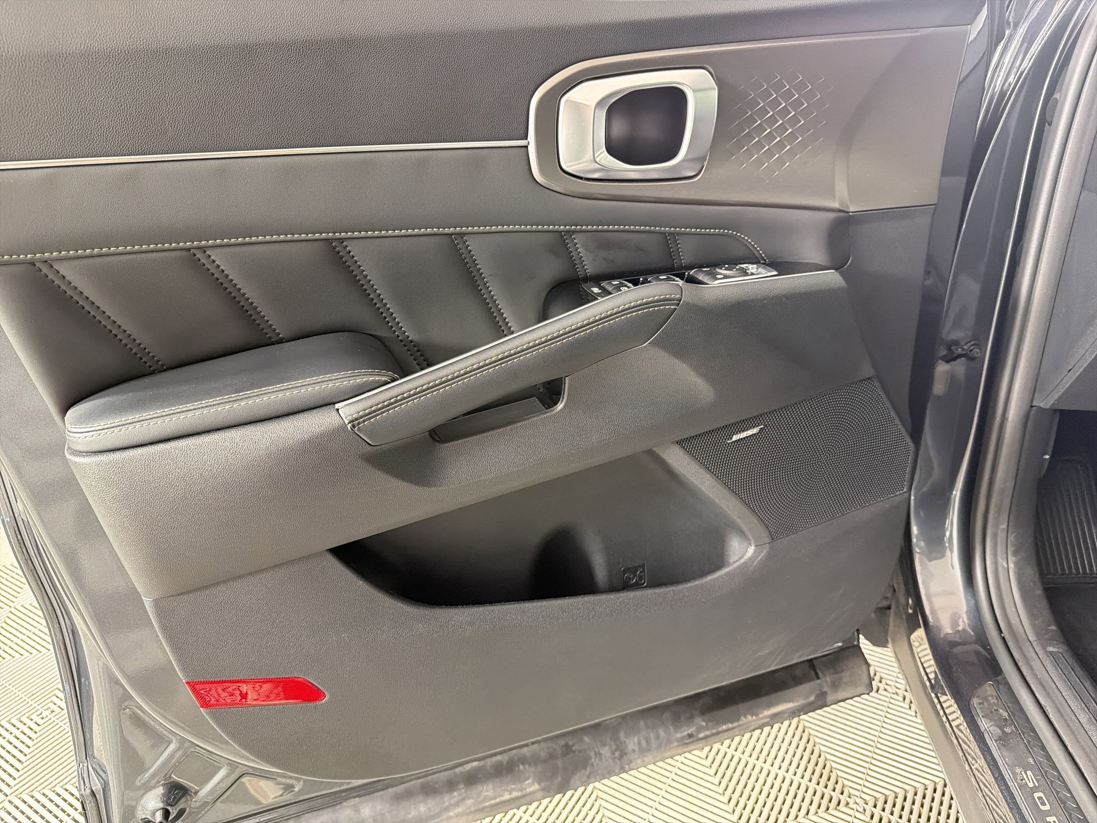 Used 2021 Kia Sorento SX FWD image 13