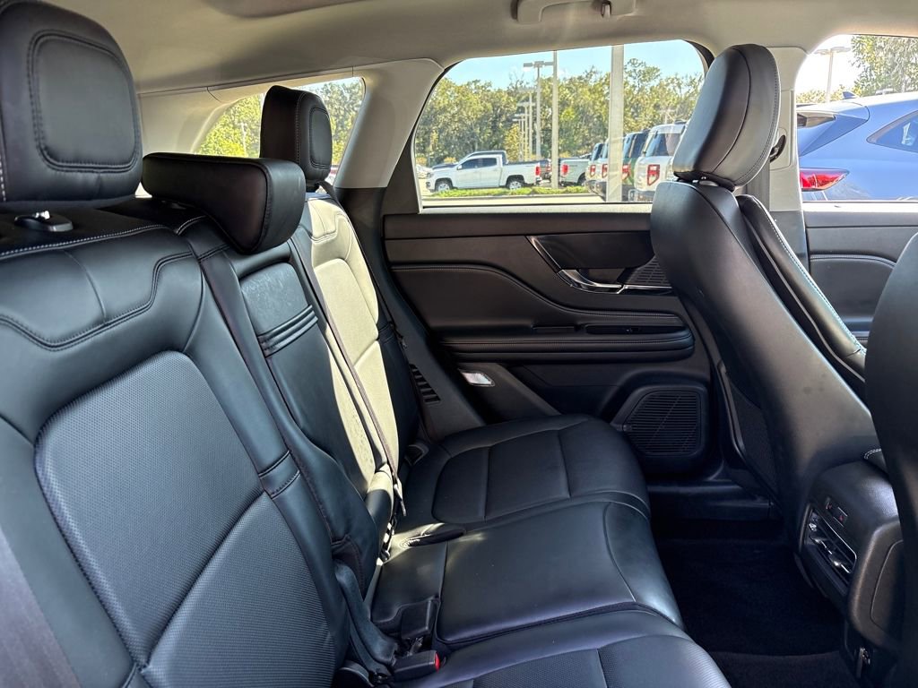 Used 2021 Lincoln Corsair AWD w/ Premium Package image 32