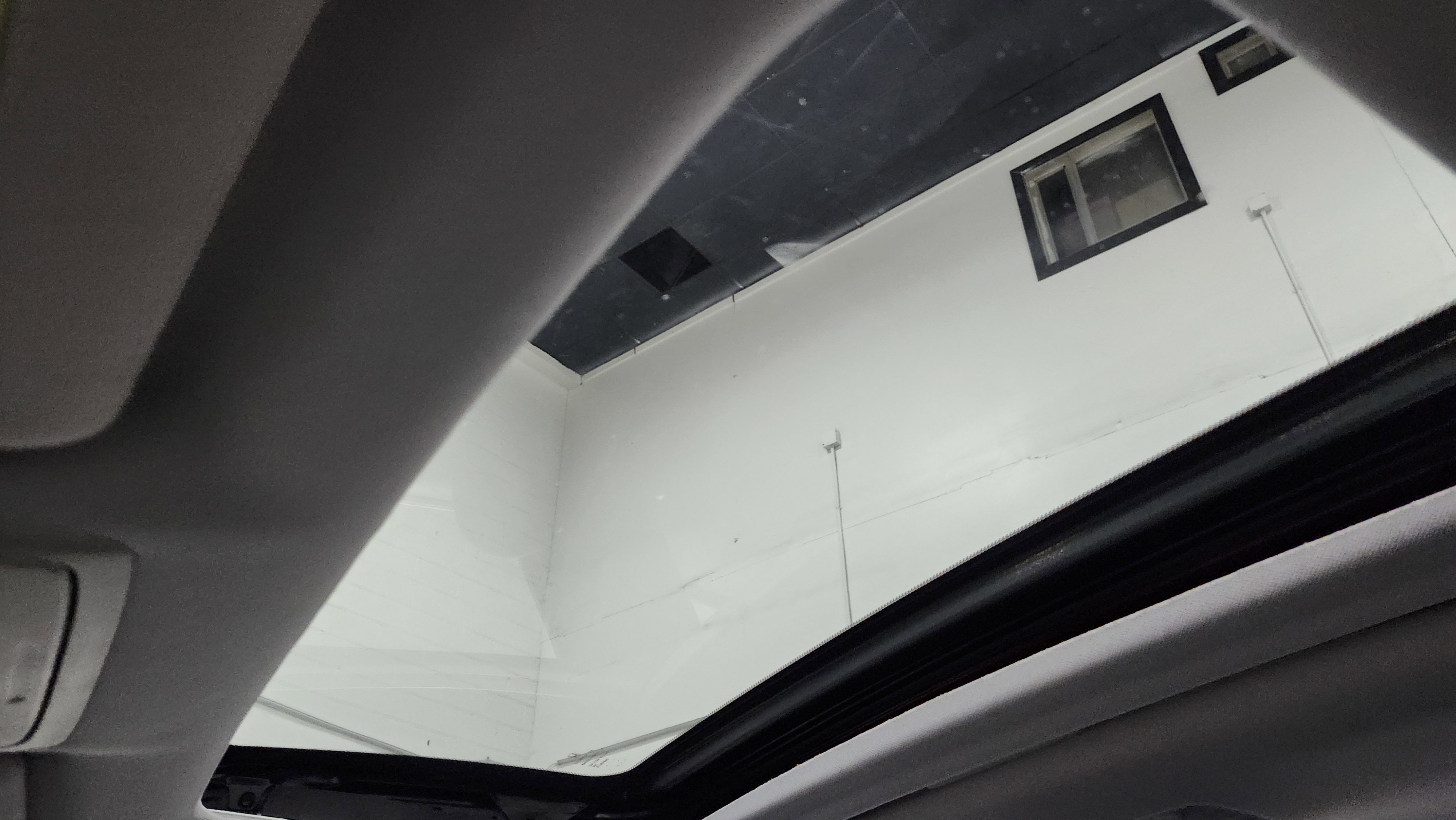 Used 2015 Honda Accord EX-L image 2