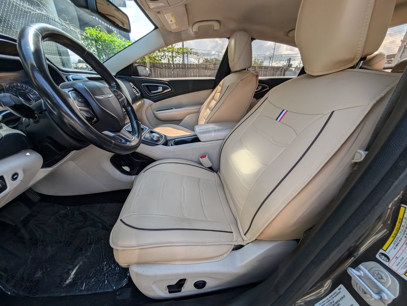 Used 2015 Chrysler 200 Limited w/ Convenience Group FWD image 15