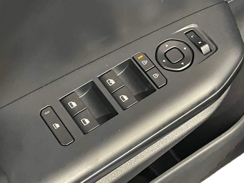 New 2026 Kia K4 FWD image 19
