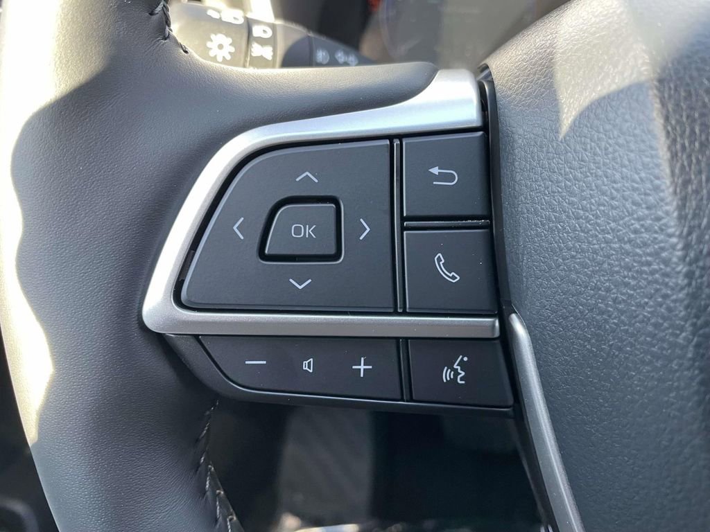 New 2026 Toyota Highlander Limited image 33