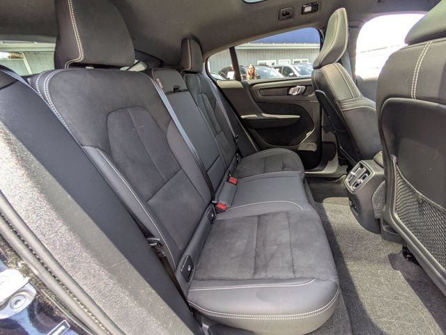 Certified 2023 Volvo C40 P8 Recharge Ultimate w/ Protection Package Premier AWD/4WD image 29