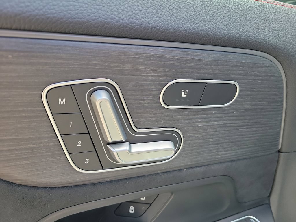 Used 2023 Mercedes-Benz GLA 250 4MATIC w/ AMG Line Exterior image 20