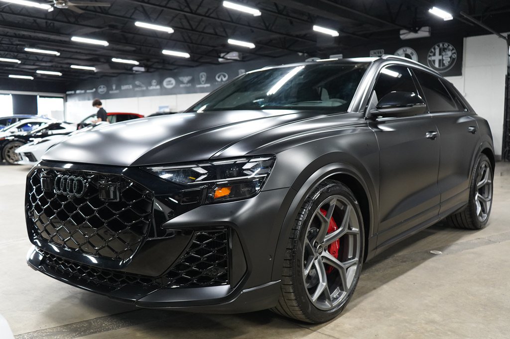 Used 2025 Audi RS Q8 performance