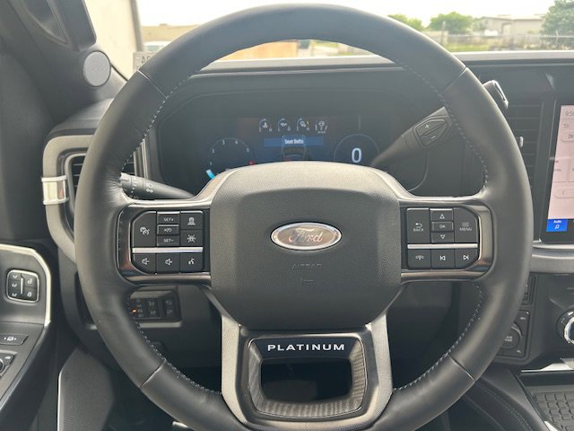 Used 2025 Ford F250 Platinum image 23