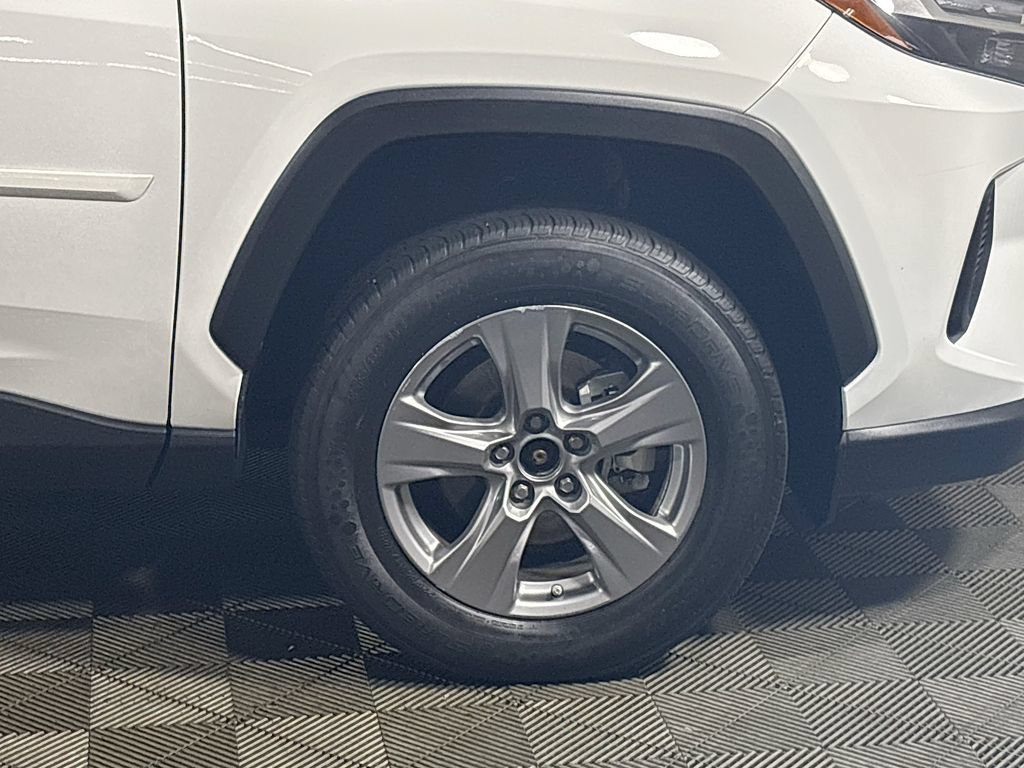 Used 2024 Toyota RAV4 LE AWD/4WD image 23
