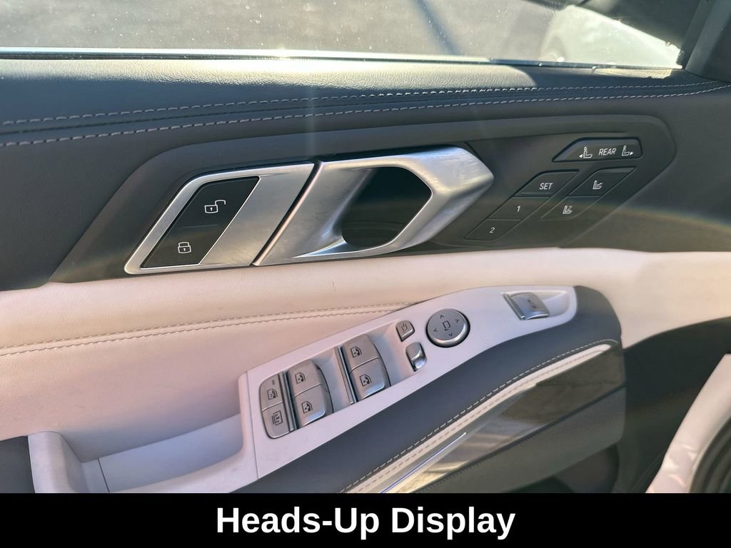 Used 2023 BMW X7 xDrive40i image 18