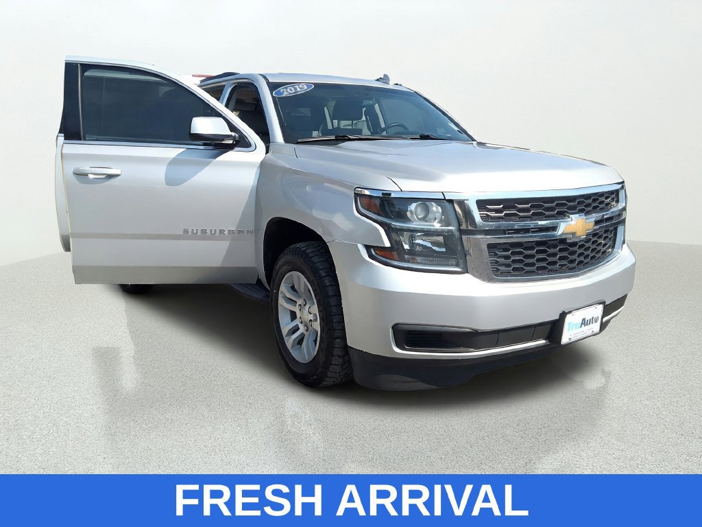 Used 2019 Chevrolet Suburban LT AWD/4WD image 9