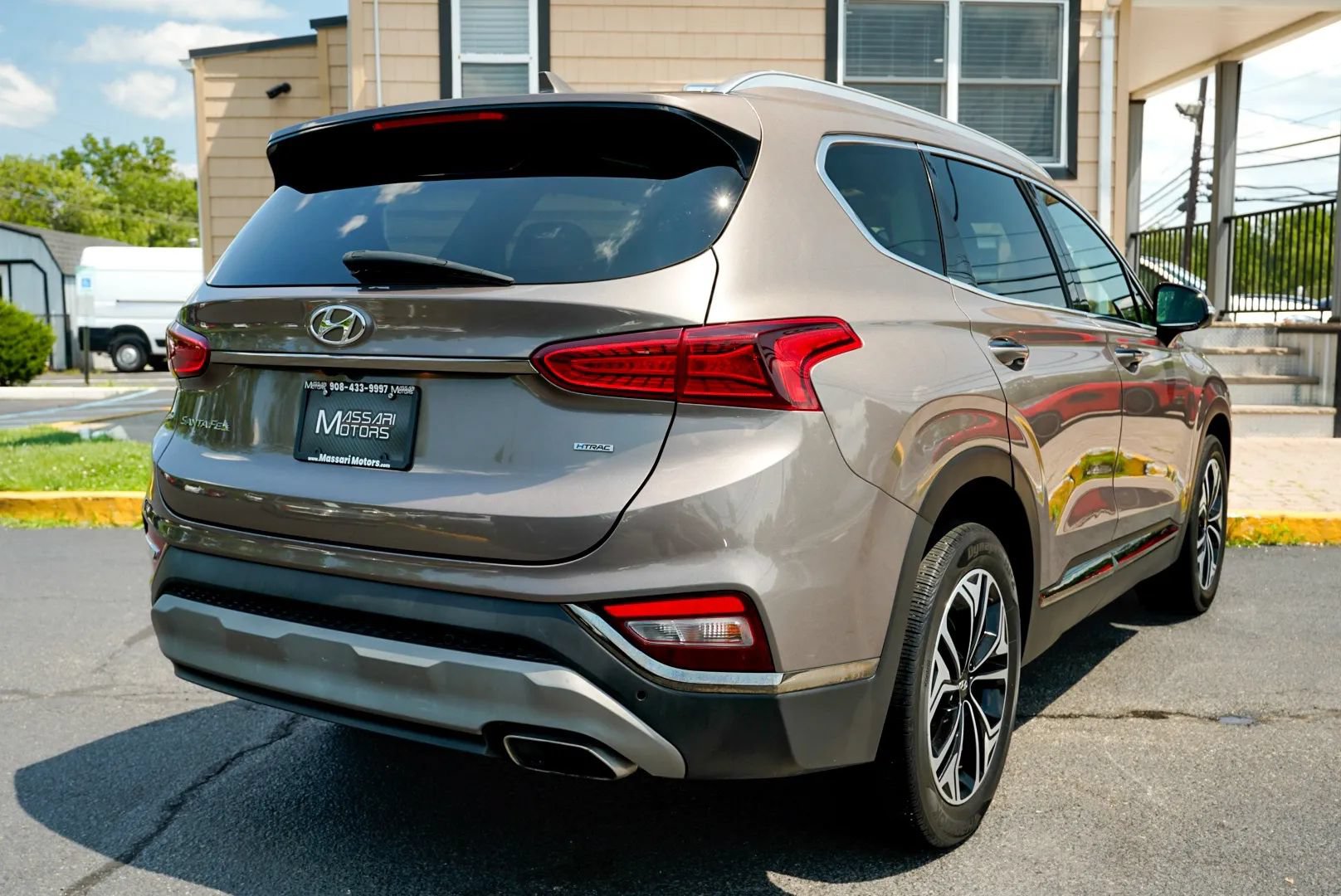 Used 2020 Hyundai Santa Fe Limited AWD/4WD image 5