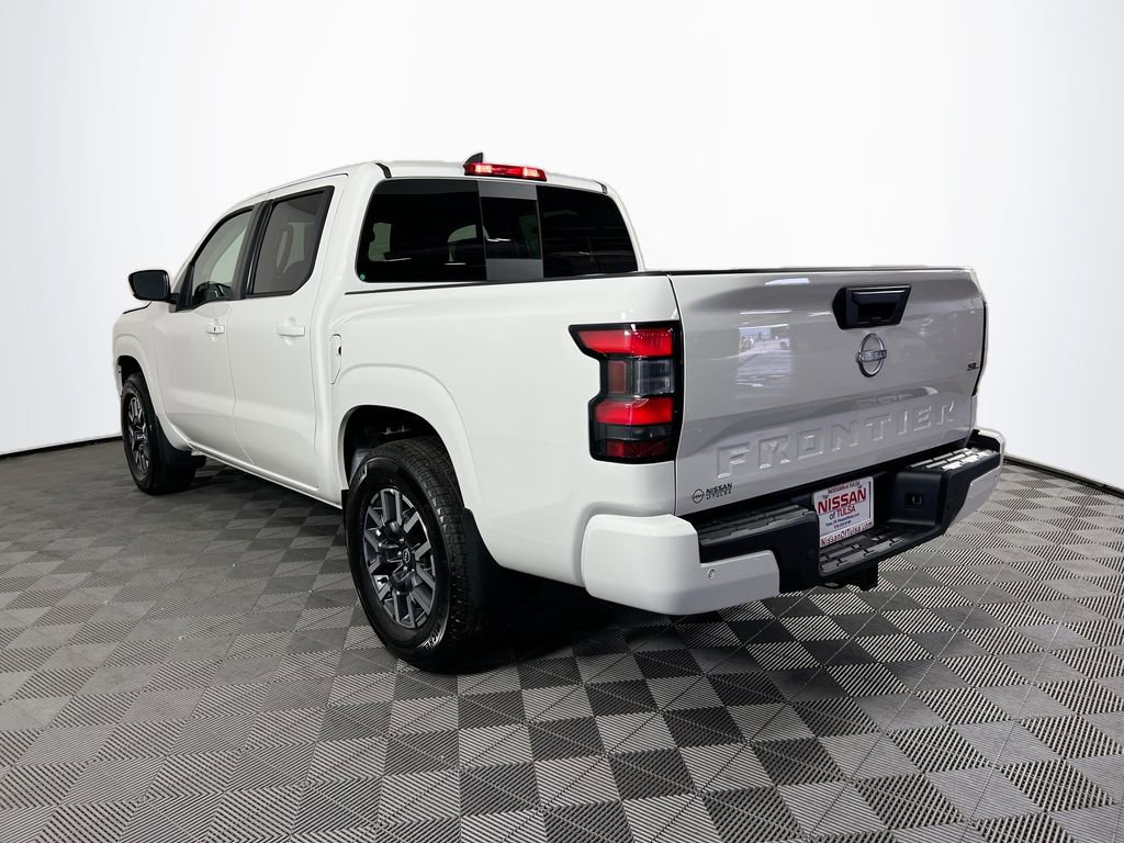 Certified 2024 Nissan Frontier SL w/ Technology Package image 5