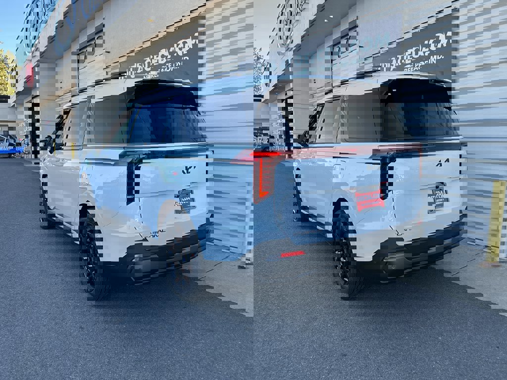 New 2026 Kia Carnival SX Prestige image 6