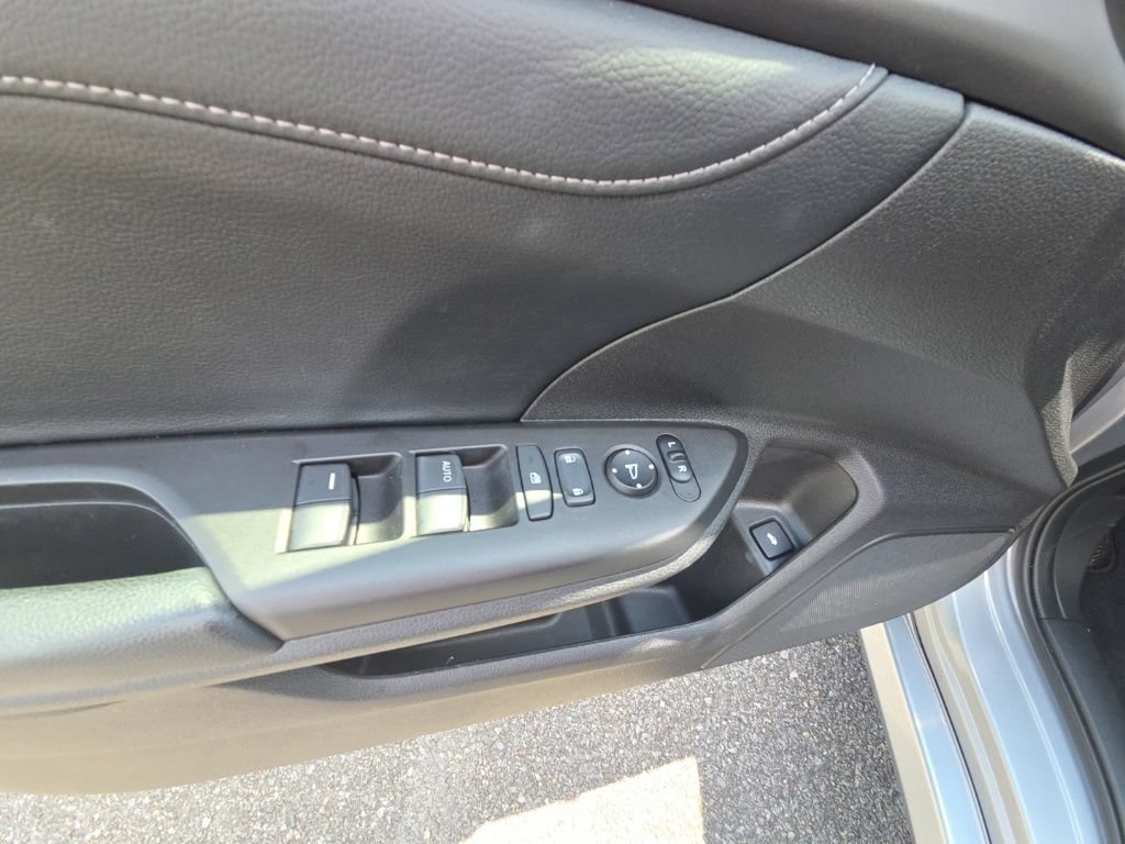 Used 2018 Honda Civic EX-L image 19