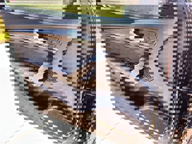 Used 2024 Audi SQ5 Prestige image 30