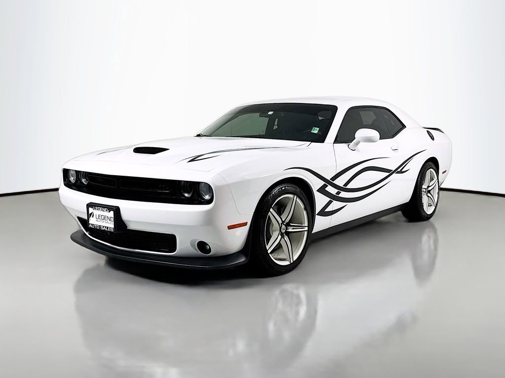 Used 2019 Dodge Challenger R/T w/ Driver Convenience Group image 1