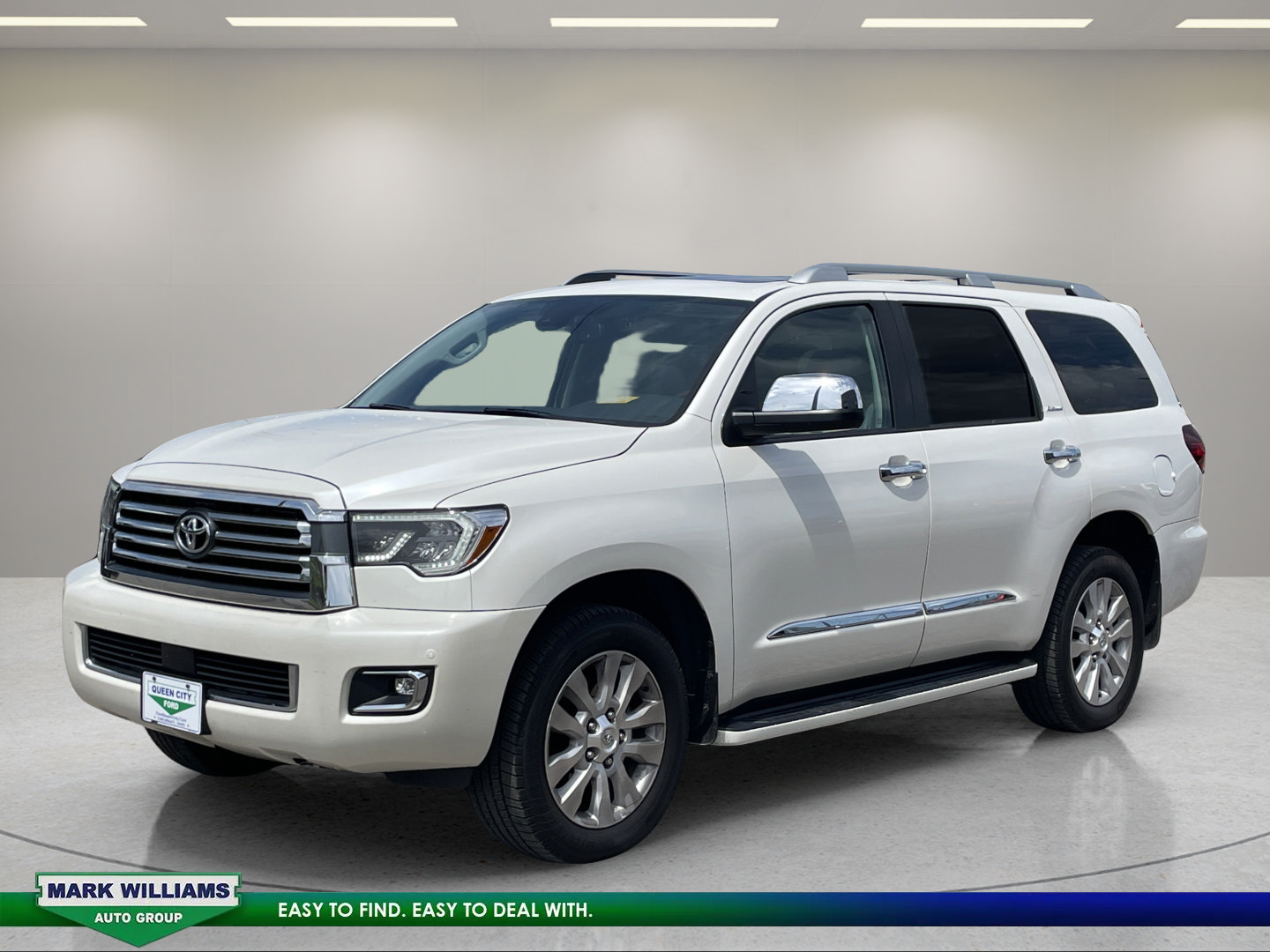 Used 2018 Toyota Sequoia Platinum AWD/4WD image 2