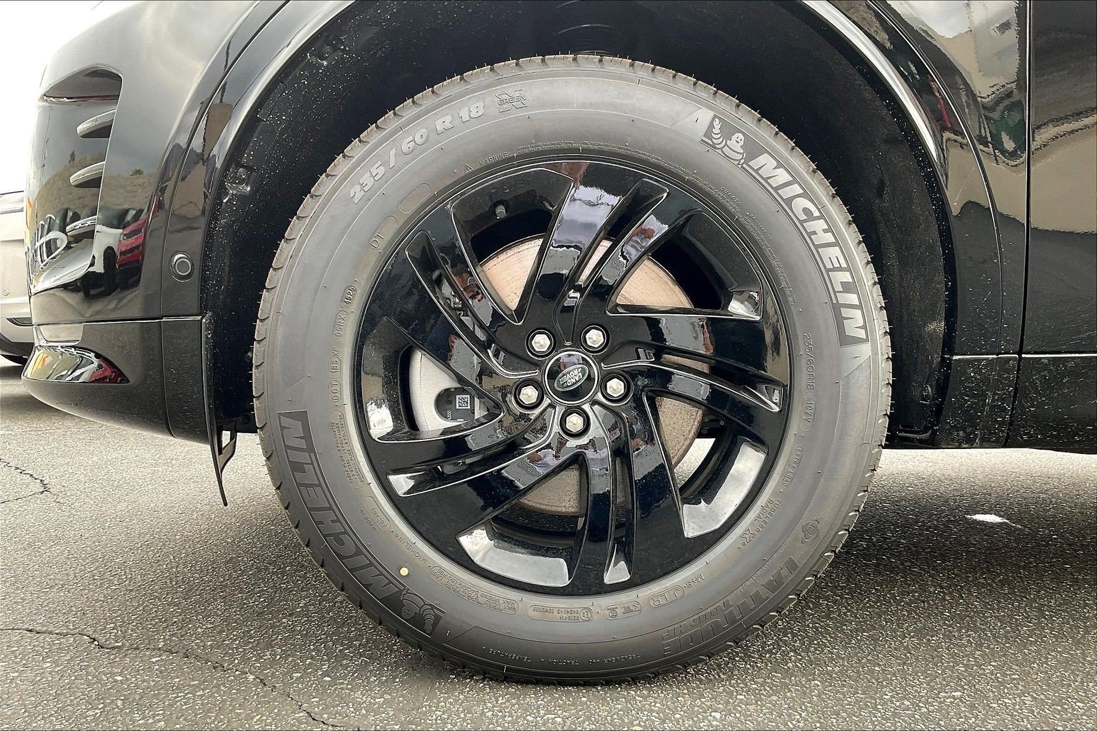 New 2026 Land Rover Discovery Sport Landmark AWD/4WD image 18