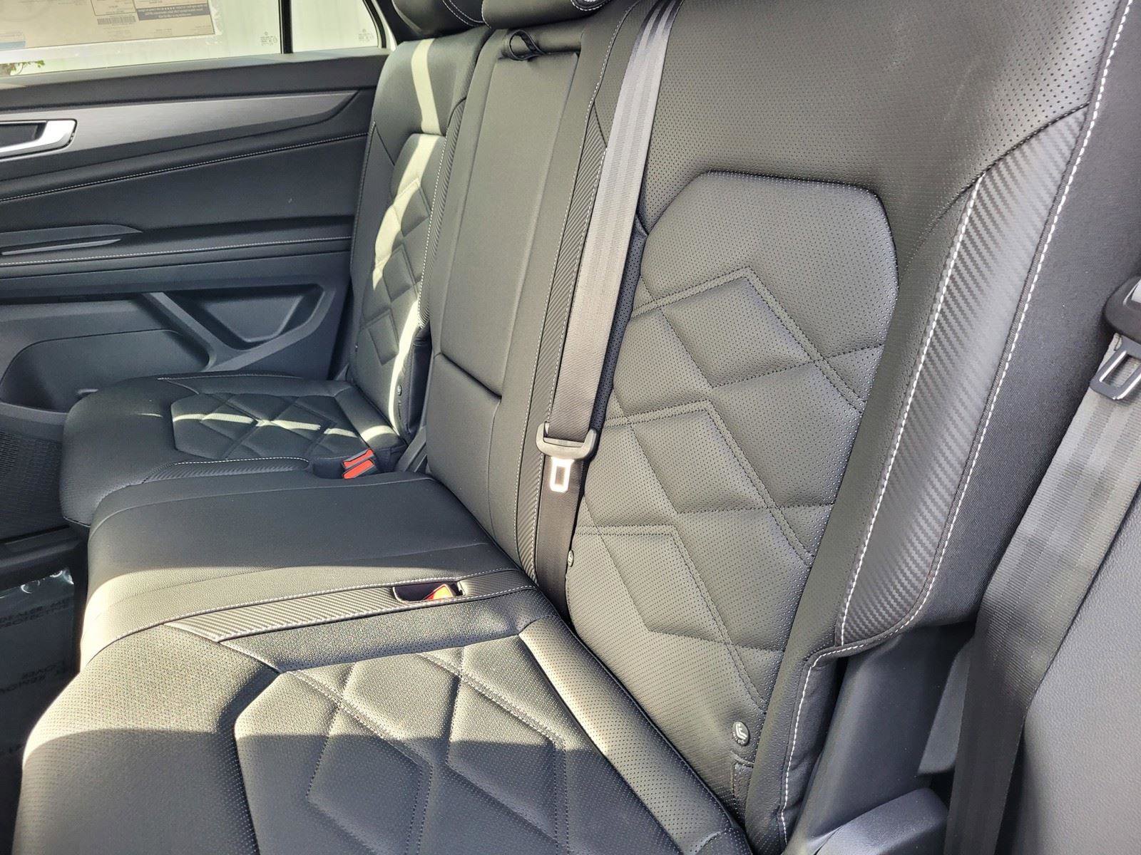 New 2026 Volkswagen Atlas Cross Sport SE image 10